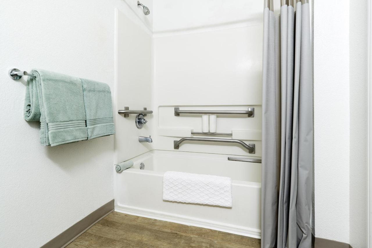 Intown Suites Extended Stay West Palm Beach Fl - Military Trail Rd Lake Park Εξωτερικό φωτογραφία